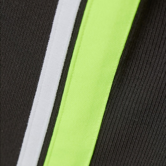 H&M jersey dress (no negotiation) - Picture 5 of 11